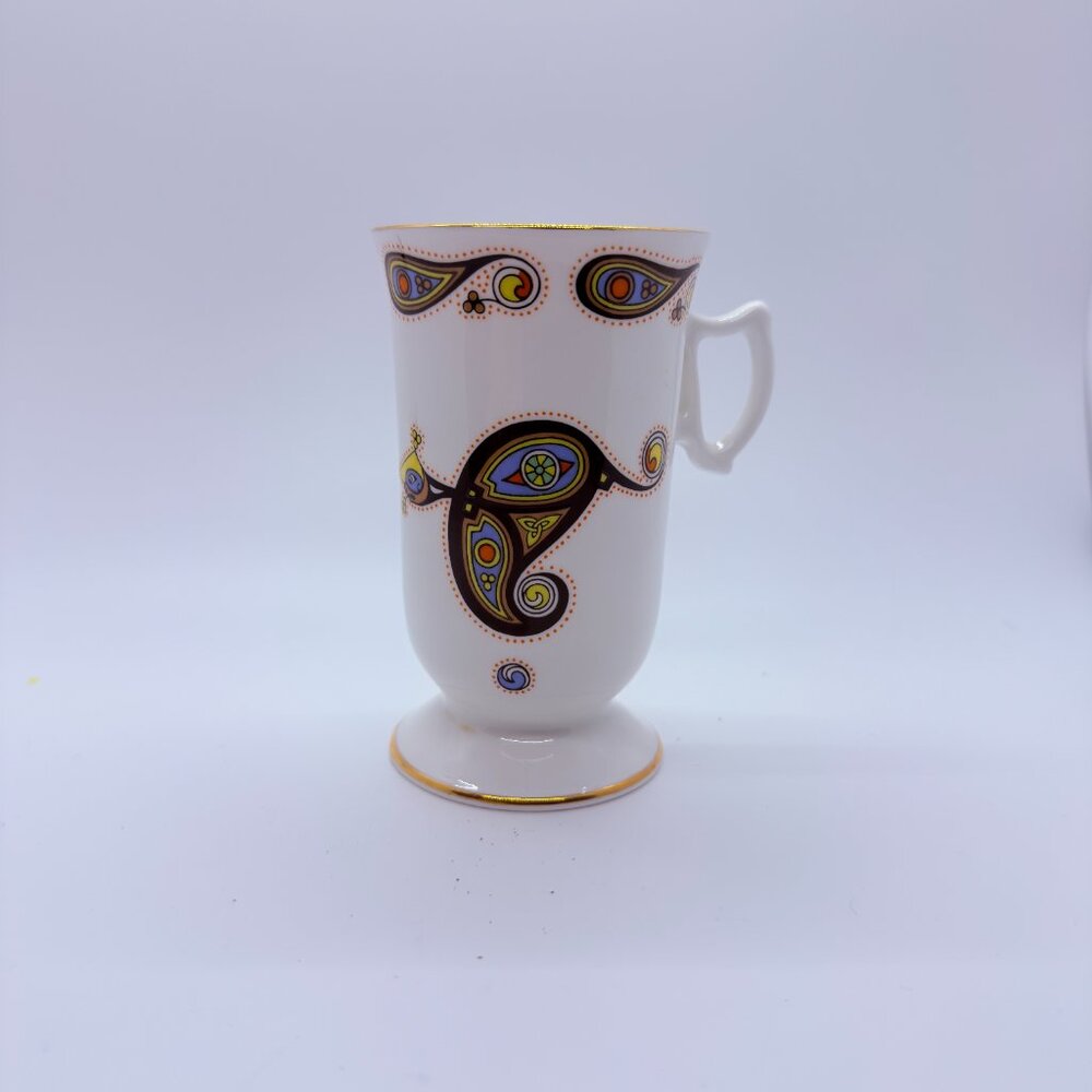 Celtic Teacup - Royal Tara Vintage, Book of Kells Design with Gold Rim - Picture 5 of 10
